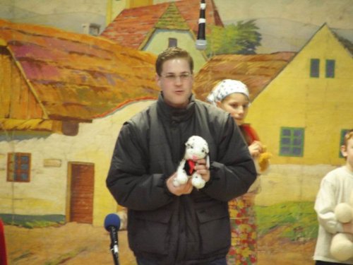 Hraje celá dědina aneb S veselou myslí na nesmysly. - 18.3.2006